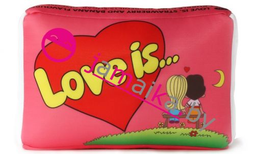 podushka_love_is_pink